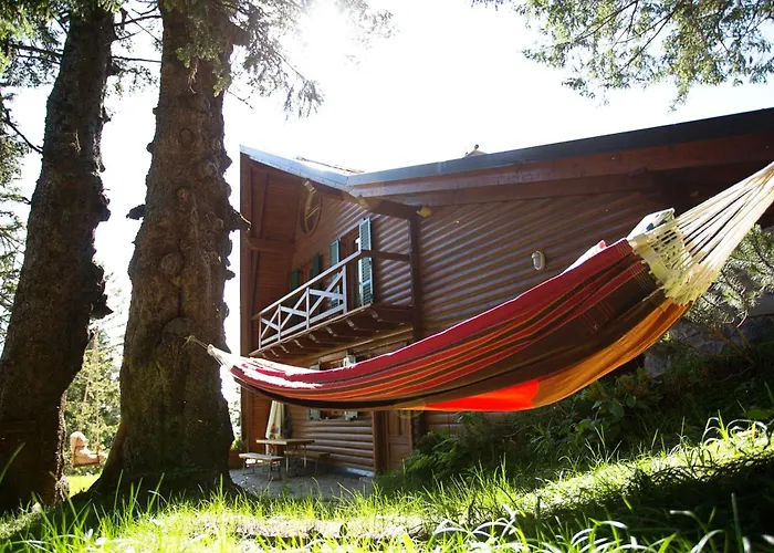 Tree House Alpinka Krvavec Feriehus