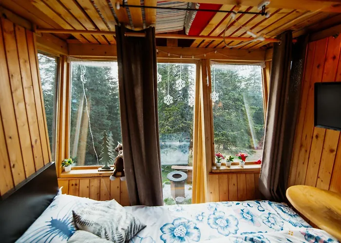 Feriehus Tree House Alpinka Krvavec